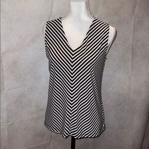 Jones New York Black & White Super Soft Top